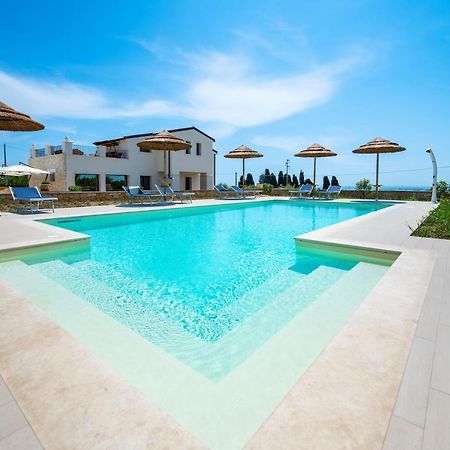 Villa Carmiano Luxury Bedrooms In Avola In The Province Of Syracuse With Spa And Swimming Pool And Wonderful Seaview Luaran gambar