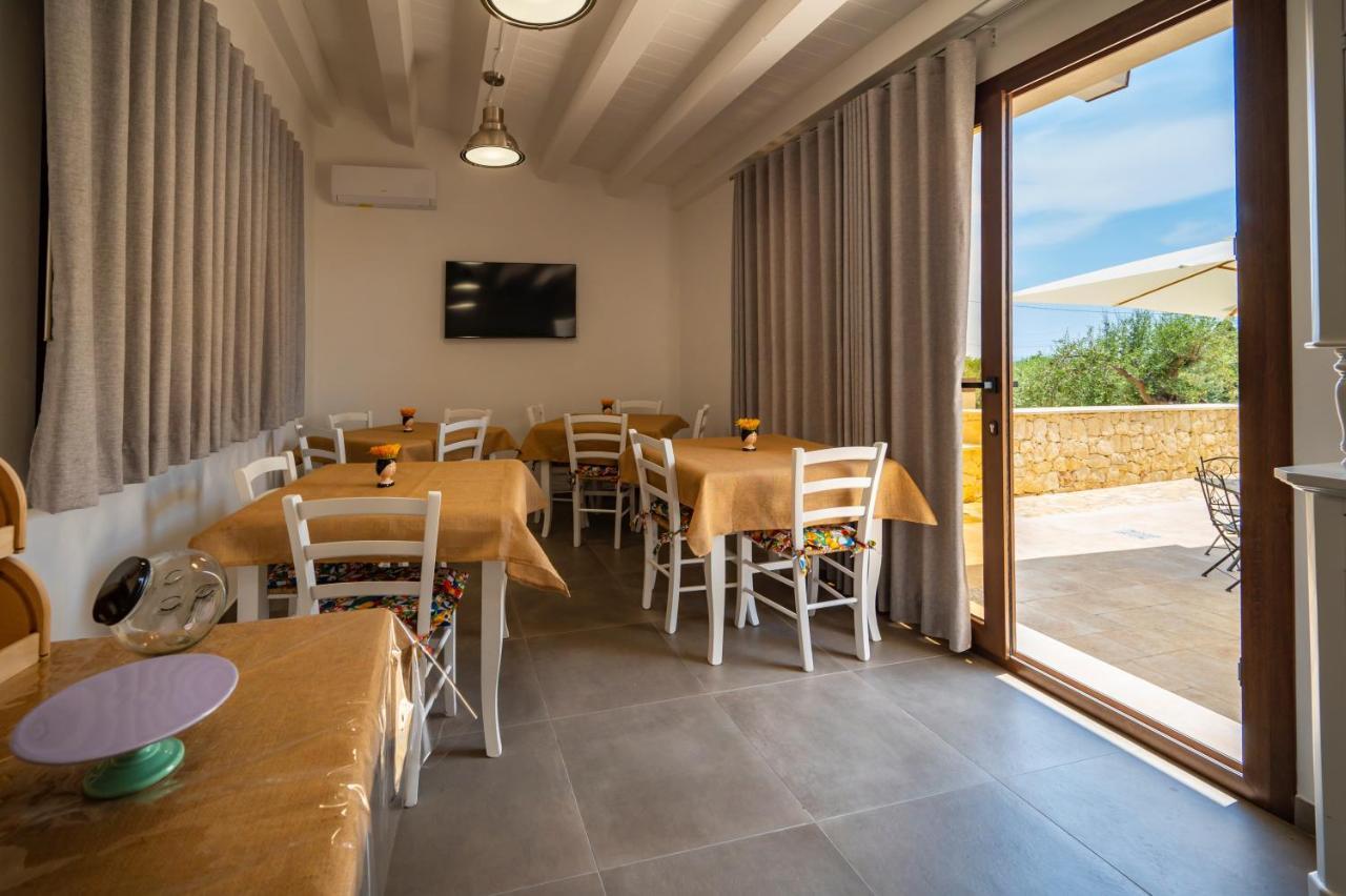 Villa Carmiano Luxury Bedrooms In Avola In The Province Of Syracuse With Spa And Swimming Pool And Wonderful Seaview Luaran gambar