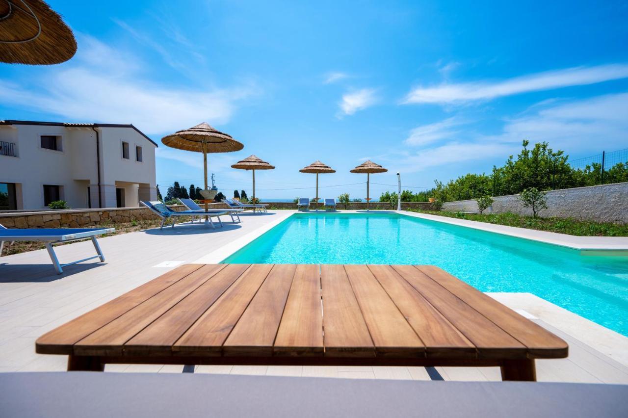 Villa Carmiano Luxury Bedrooms In Avola In The Province Of Syracuse With Spa And Swimming Pool And Wonderful Seaview Luaran gambar