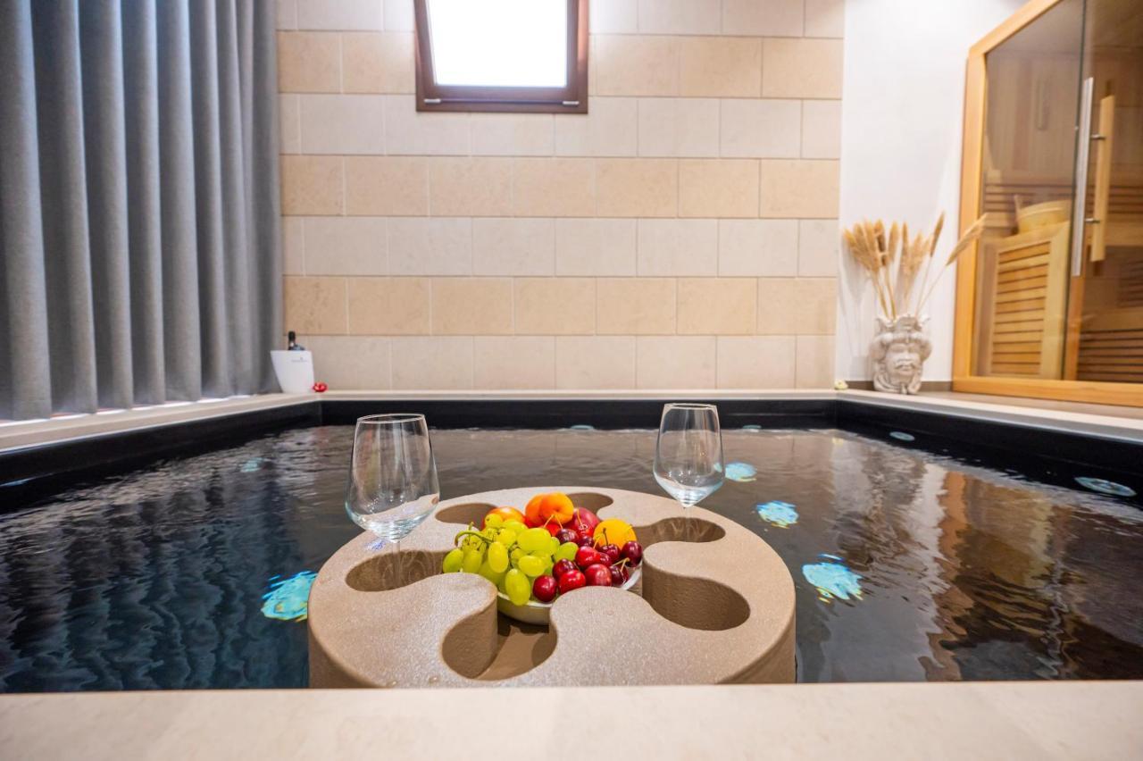 Villa Carmiano Luxury Bedrooms In Avola In The Province Of Syracuse With Spa And Swimming Pool And Wonderful Seaview Luaran gambar