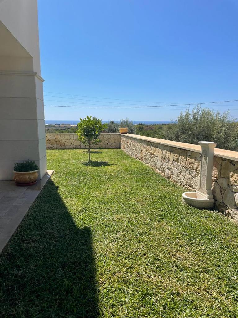 Villa Carmiano Luxury Bedrooms In Avola In The Province Of Syracuse With Spa And Swimming Pool And Wonderful Seaview Luaran gambar